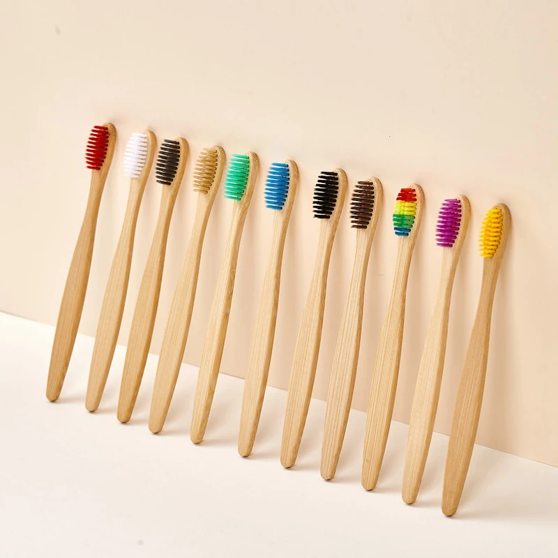Bamboo Toothbrush Set - Brosses à dents en bambou colorées,